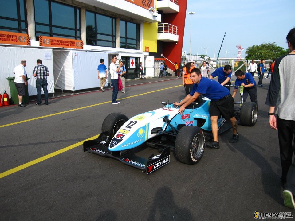 312929_10150294602748239_536413238_7039844_1396119268_n.jpg