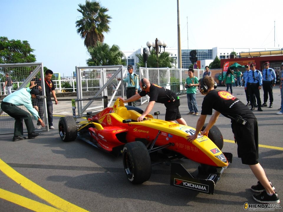 379542_10150294599083239_536413238_7039820_2102529909_n.jpg