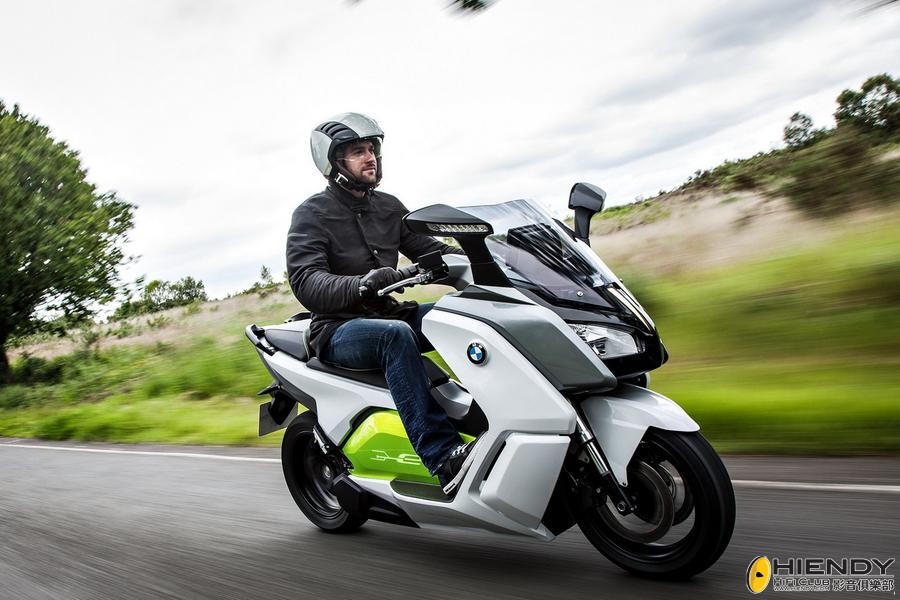 bmw-c-evolution-325.jpg
