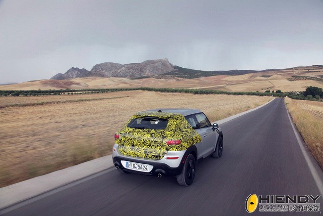 2013-mini-paceman-official-spy-photos-03.jpg