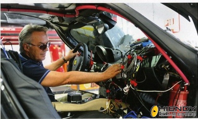 foto-spy-ferrari-nuova-enzo-08.jpg