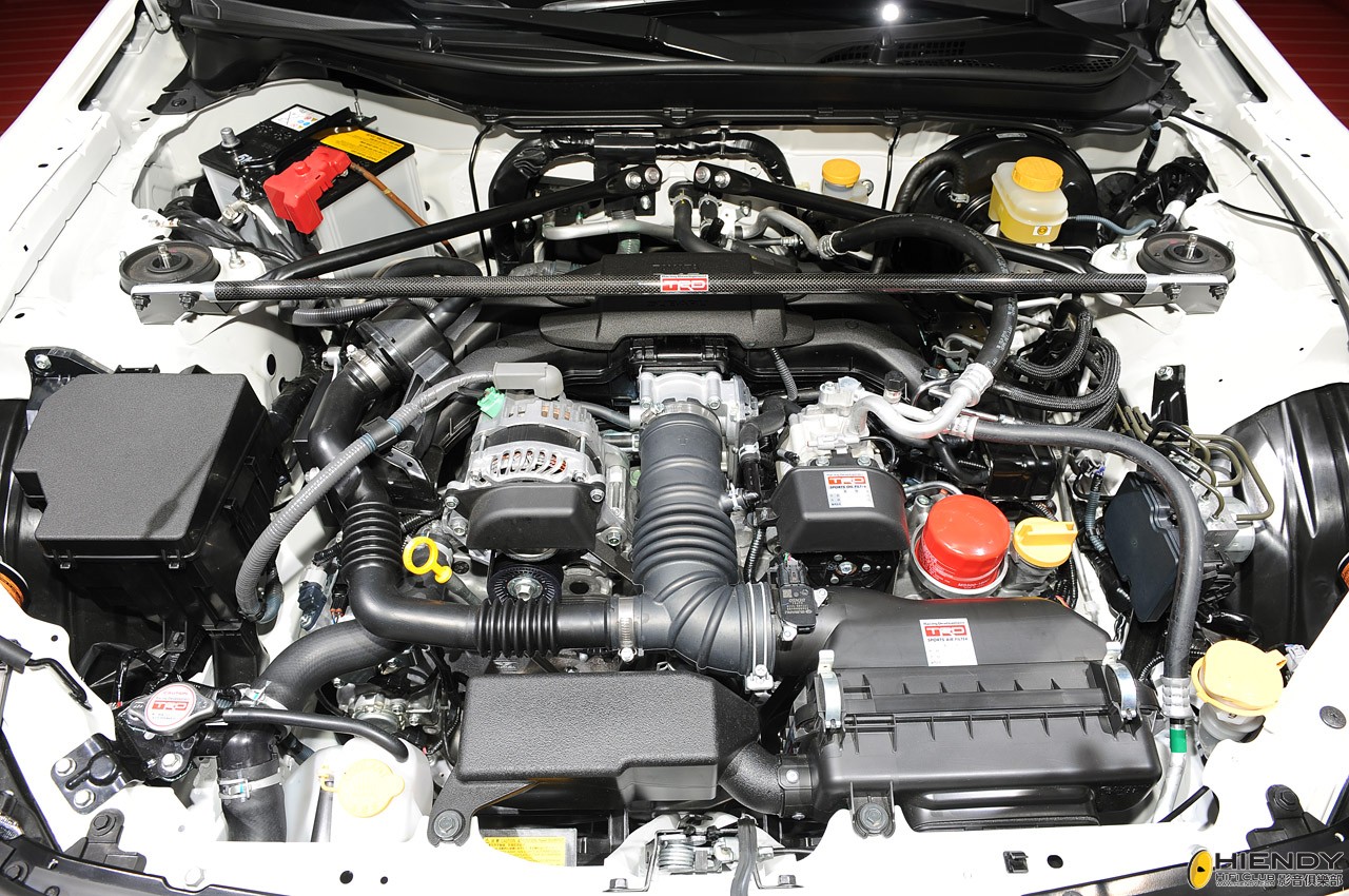 15-toyota-gt86-trd-paris.jpg