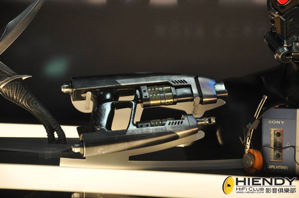 Guardians-of-the-Galaxy-Props-2-sdcc.jpg