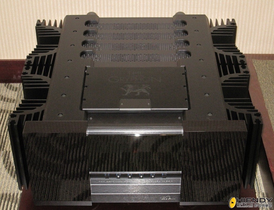 Gryphon Antileon Signature.jpg