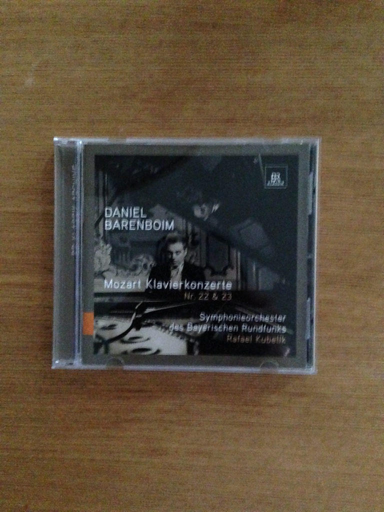 Barenboim - Mozart's Piano Concerto Nos. 22 and 23 (SOLD 已售)