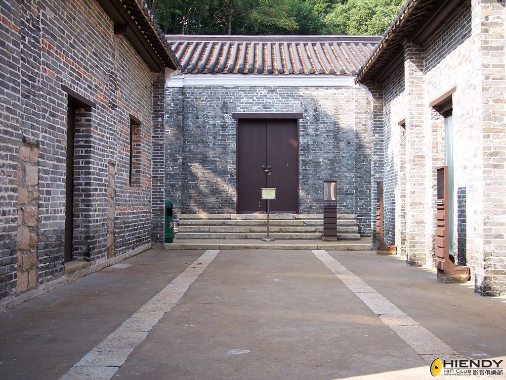 100_2858_副本.jpg