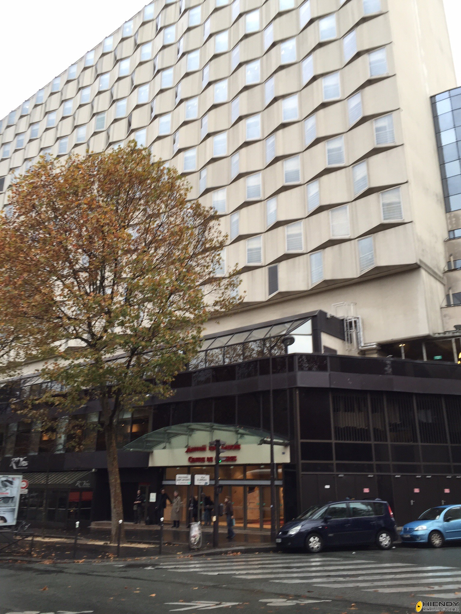 计续在巴黎14区，H0TEL MARRl0TE举行