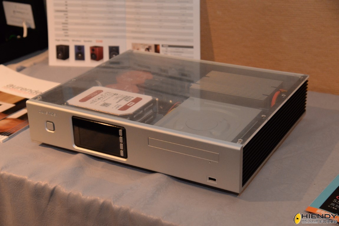 DSC_5562 (Medium).jpeg