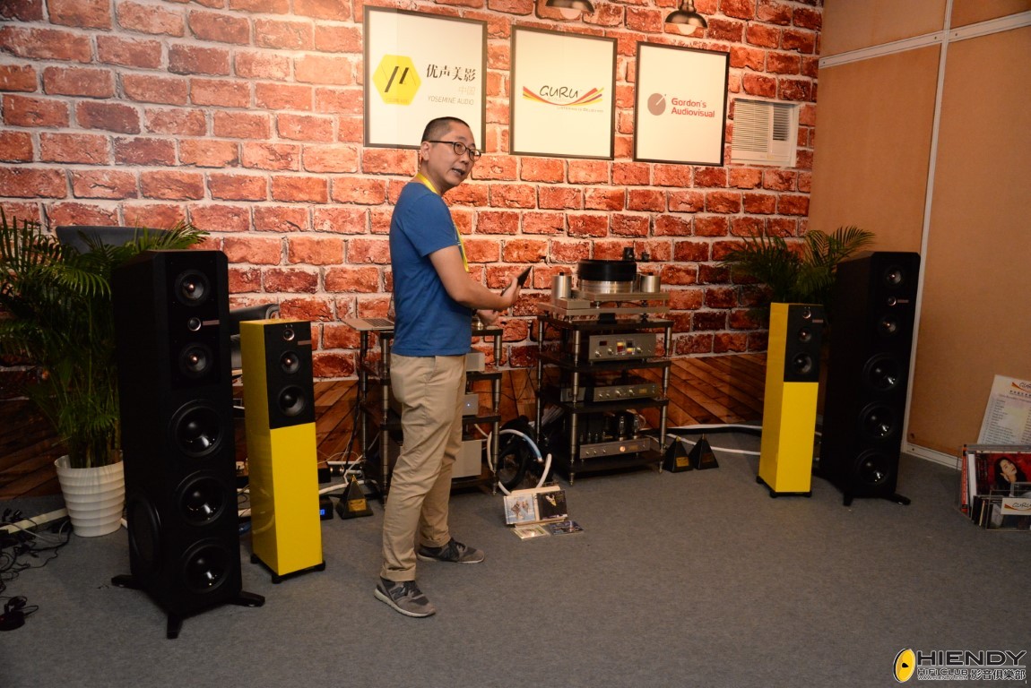 DSC_5700 (Medium).jpeg