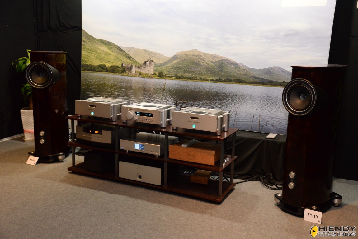 DSC_5688 (Medium).jpeg