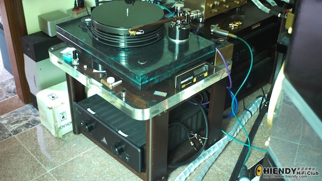 turntable&phono.jpg