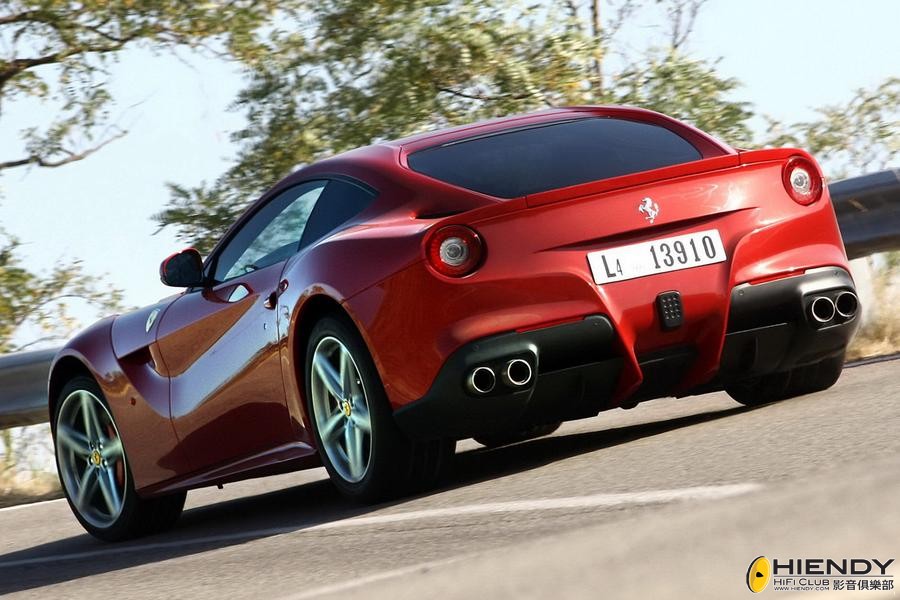 ferrari-f12berlinetta-22.jpg
