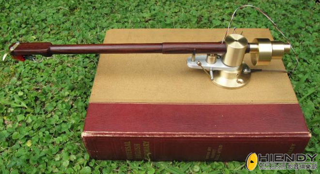 Analog Instruments Apparition (12" tonearm)