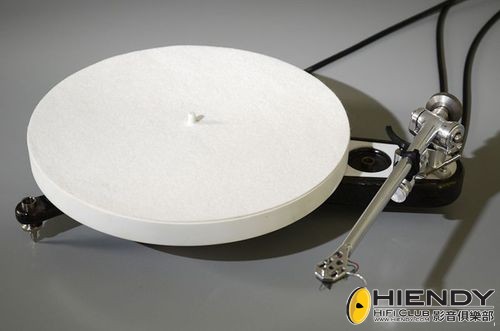 rega_naiad_turntable_test_review_matej_isak_mono_and_stereo_.jpgrega_naiad_turnt.jpg