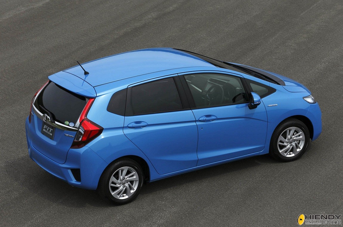 2014_Honda_Fit_Hybrid_18.jpg