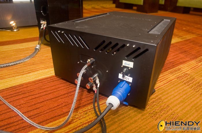 80_img_9340-emmlabs-mtrx-rear.jpg