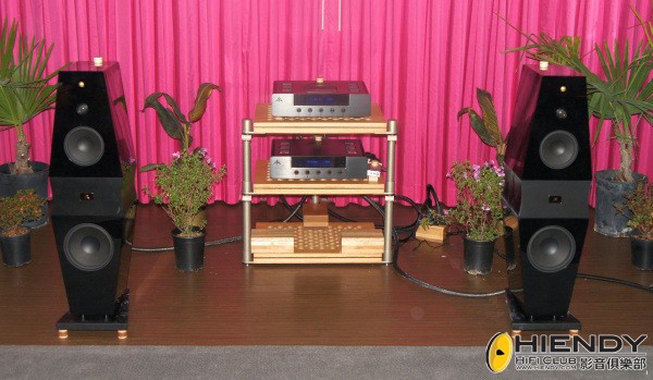 Photo 5 Avatar Acoustics - AMR Rosso Fiorentino Clarity Cable.jpg