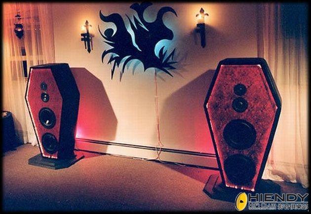 sg-custom-sounds-coffin-speaker_1_521.jpg