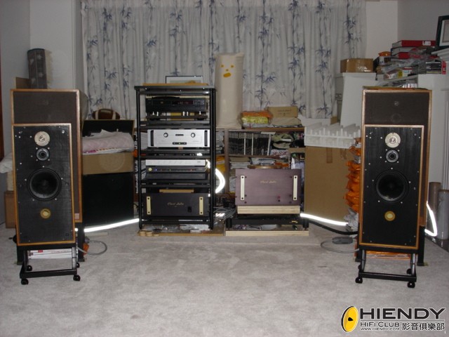 BCI with Spendor stand