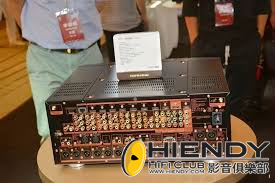 Marantz 旗艦前级AV8805機背