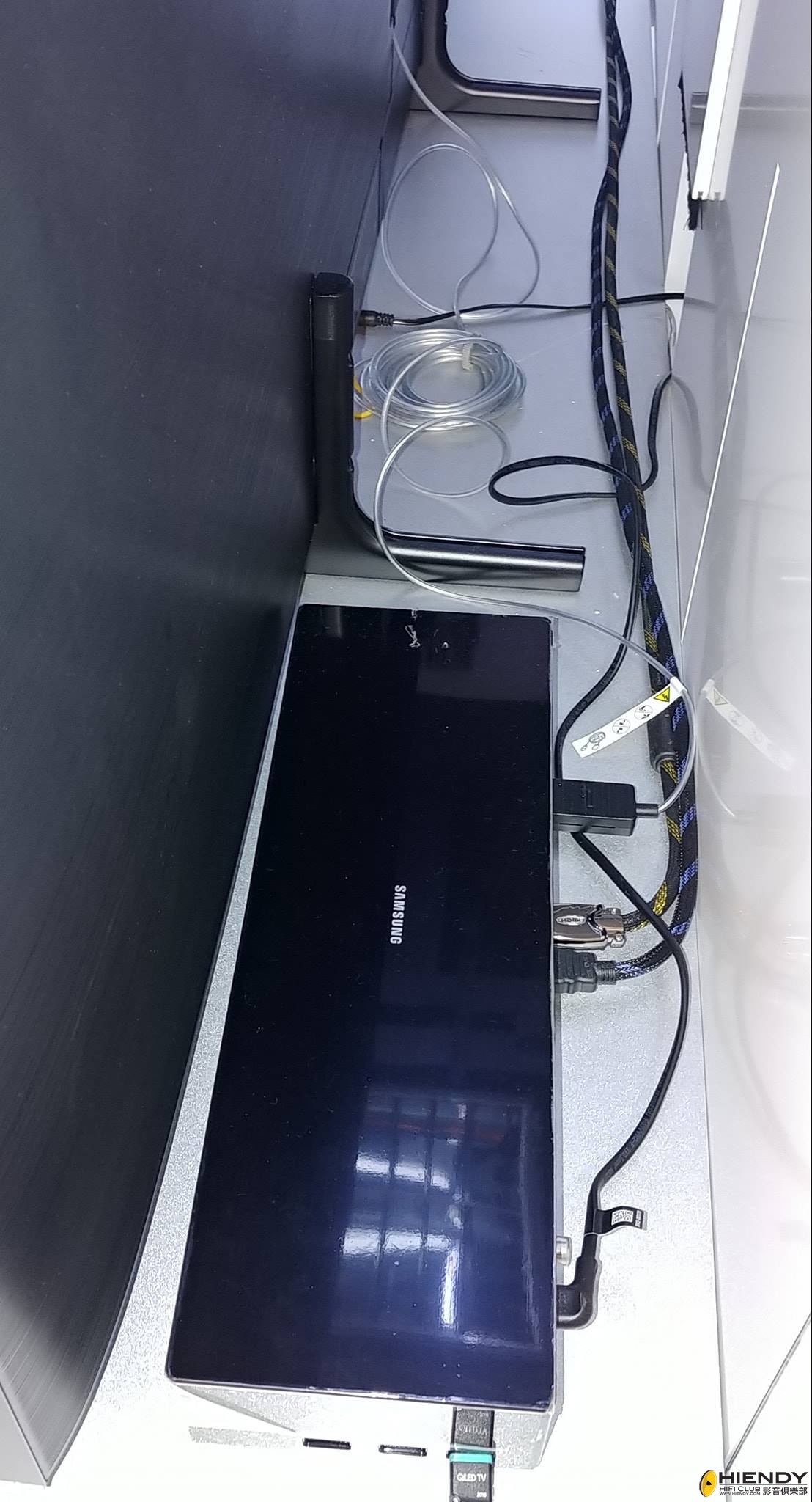 QLED 2.jpg