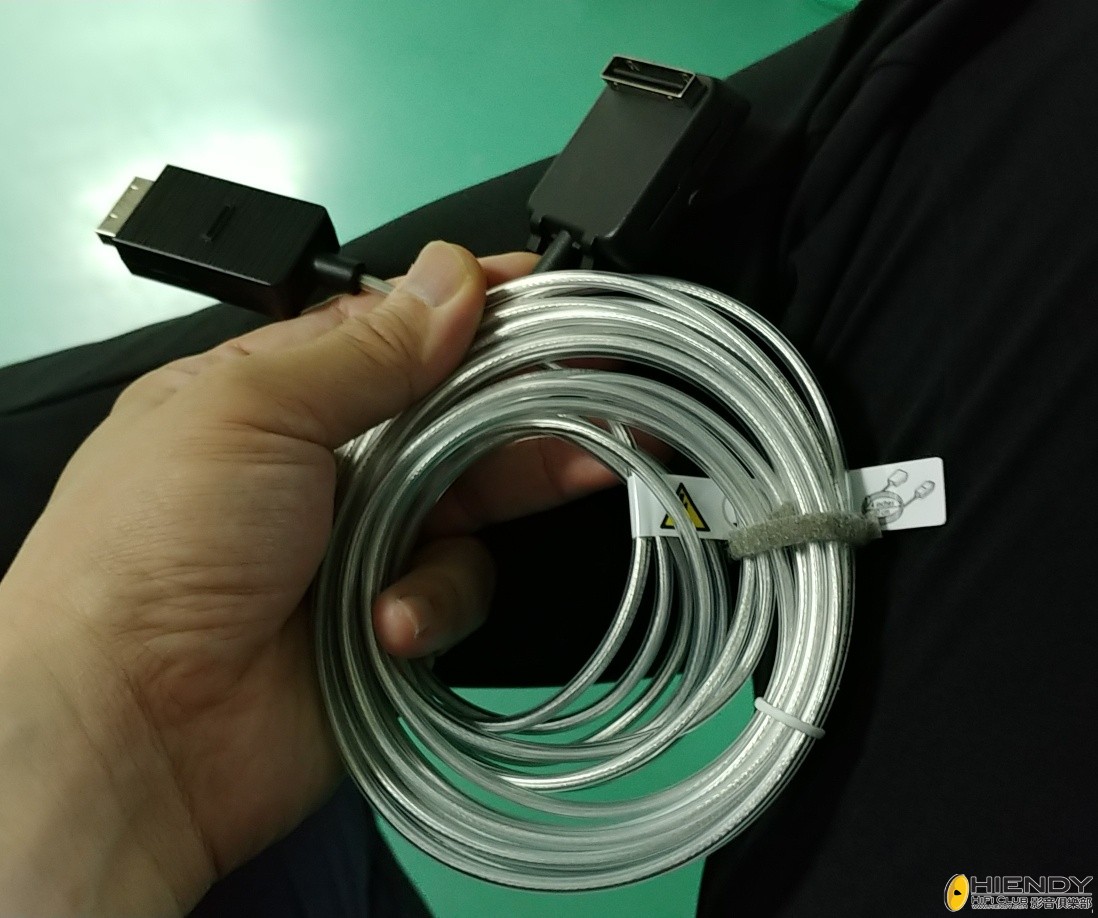 RF QLED Cable.jpg