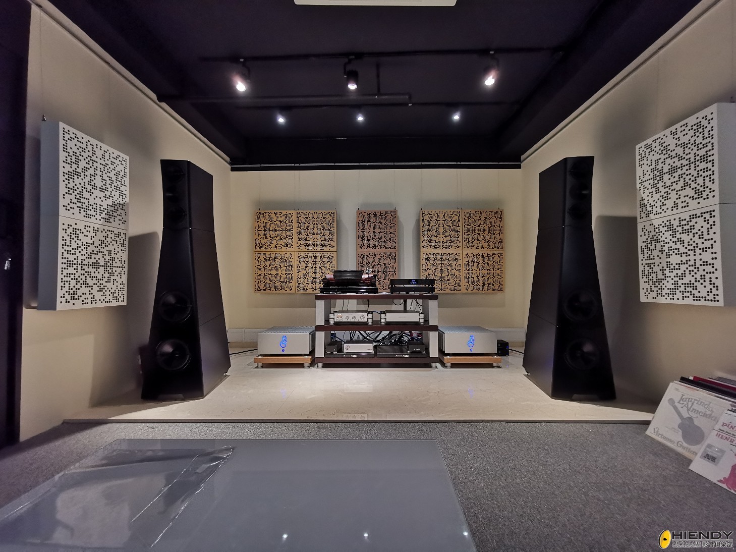 WhatsApp Image 2019-05-08 at 21.49.15(8).jpeg