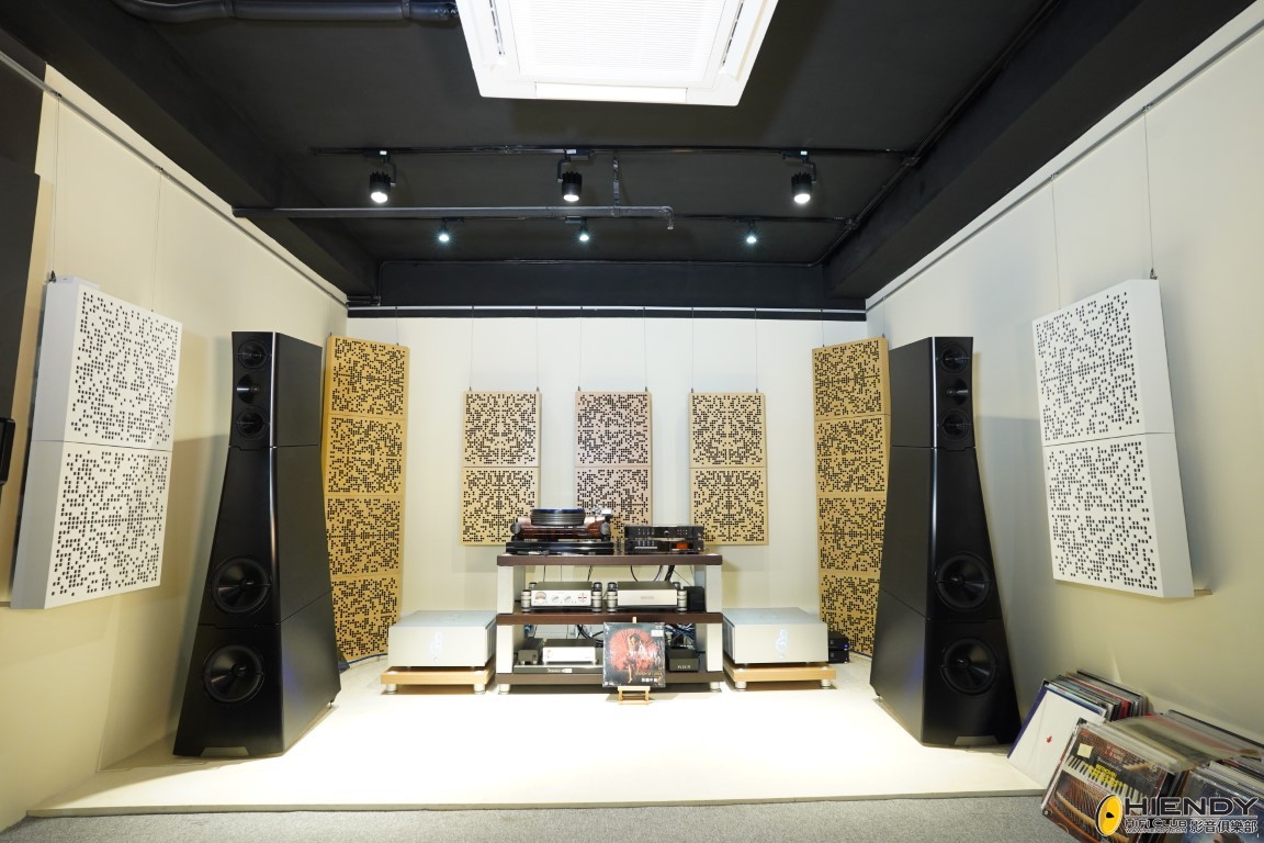 DSC07972 (Medium).jpeg