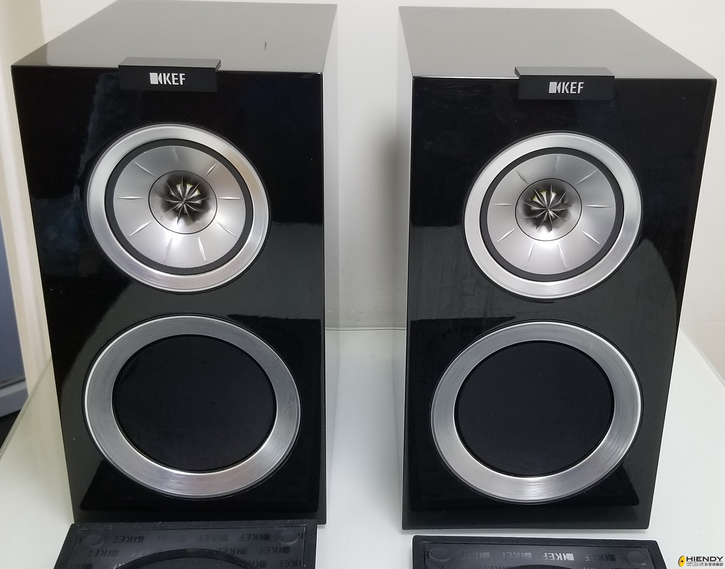 KEF b.jpg