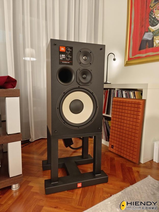 JBL L100 Mk II.jpg