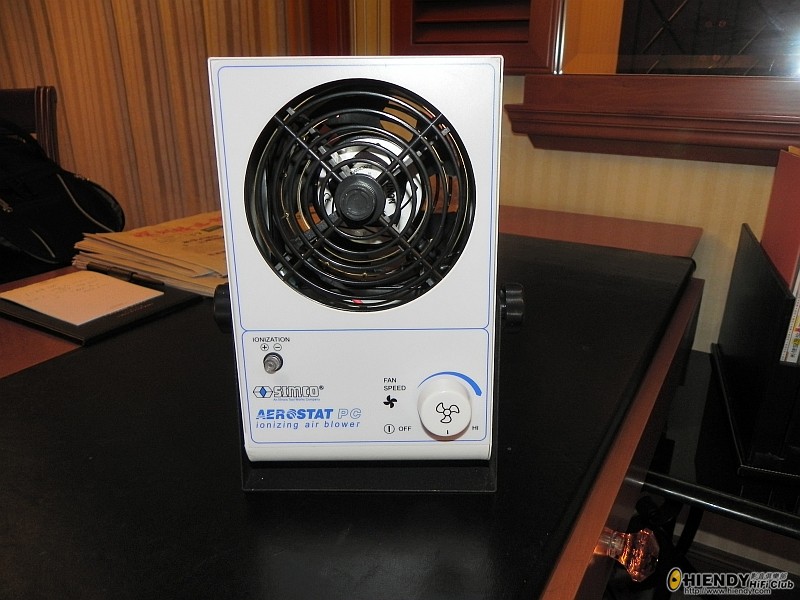 de-ion fan -2.jpg