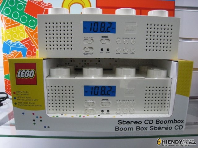 Boombox - White.jpg