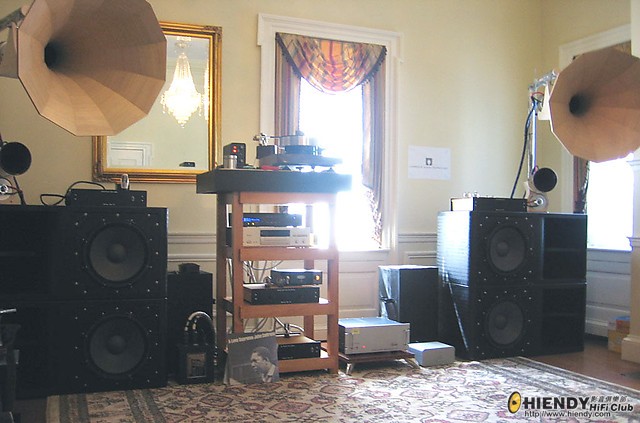 16_-Goto-loudspeakers-with-Platine-Verdier-and-DSA-Phono-One-preamp.jpg