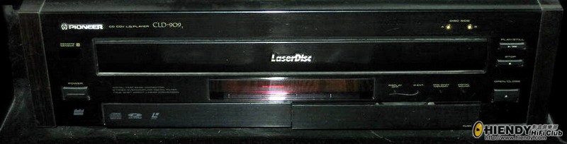 PioneerCLD909LDPlayer01.jpg