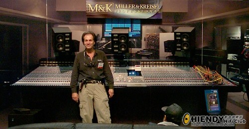 barry_aes500x260.jpg