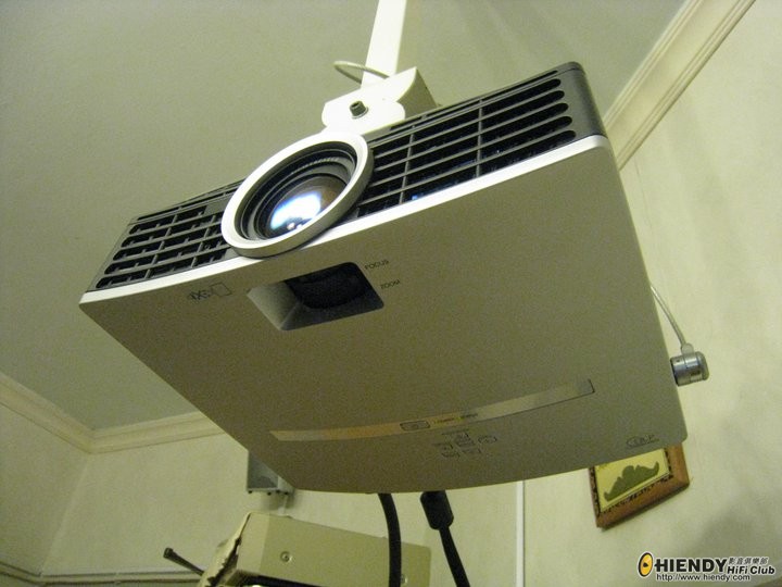 480p投影機 - Mitsubishi HC-900.jpg