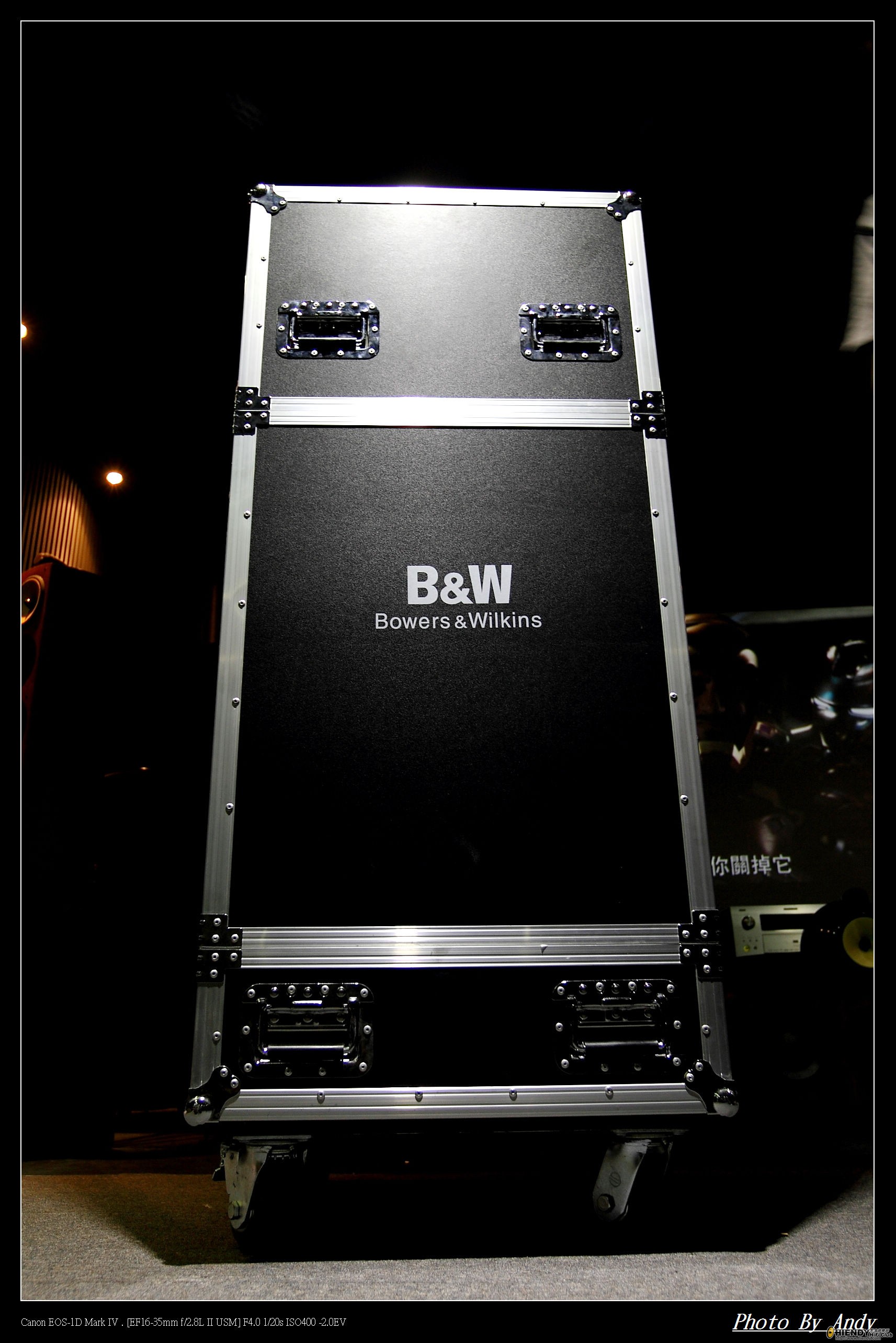 B&W 800D2.JPG